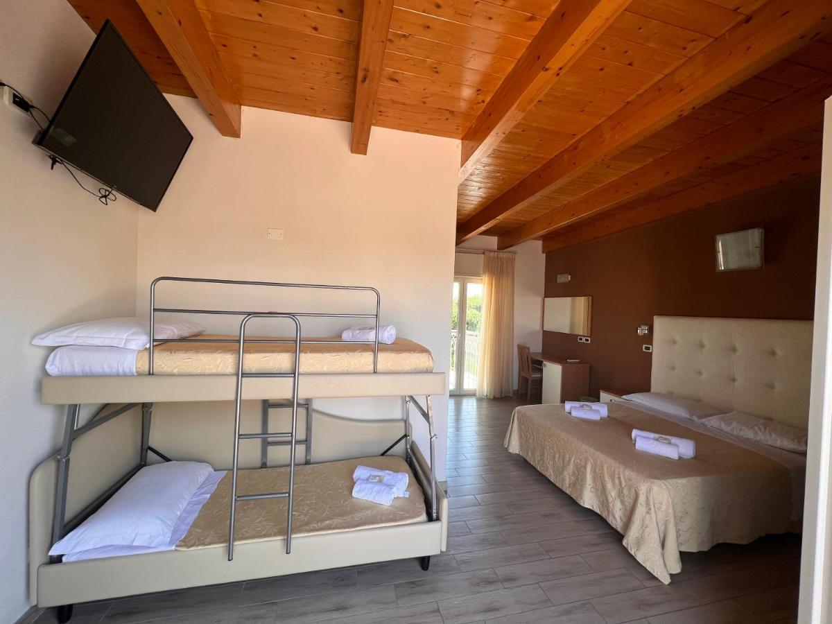 Hotel Favorita Чезенатико Екстериор снимка