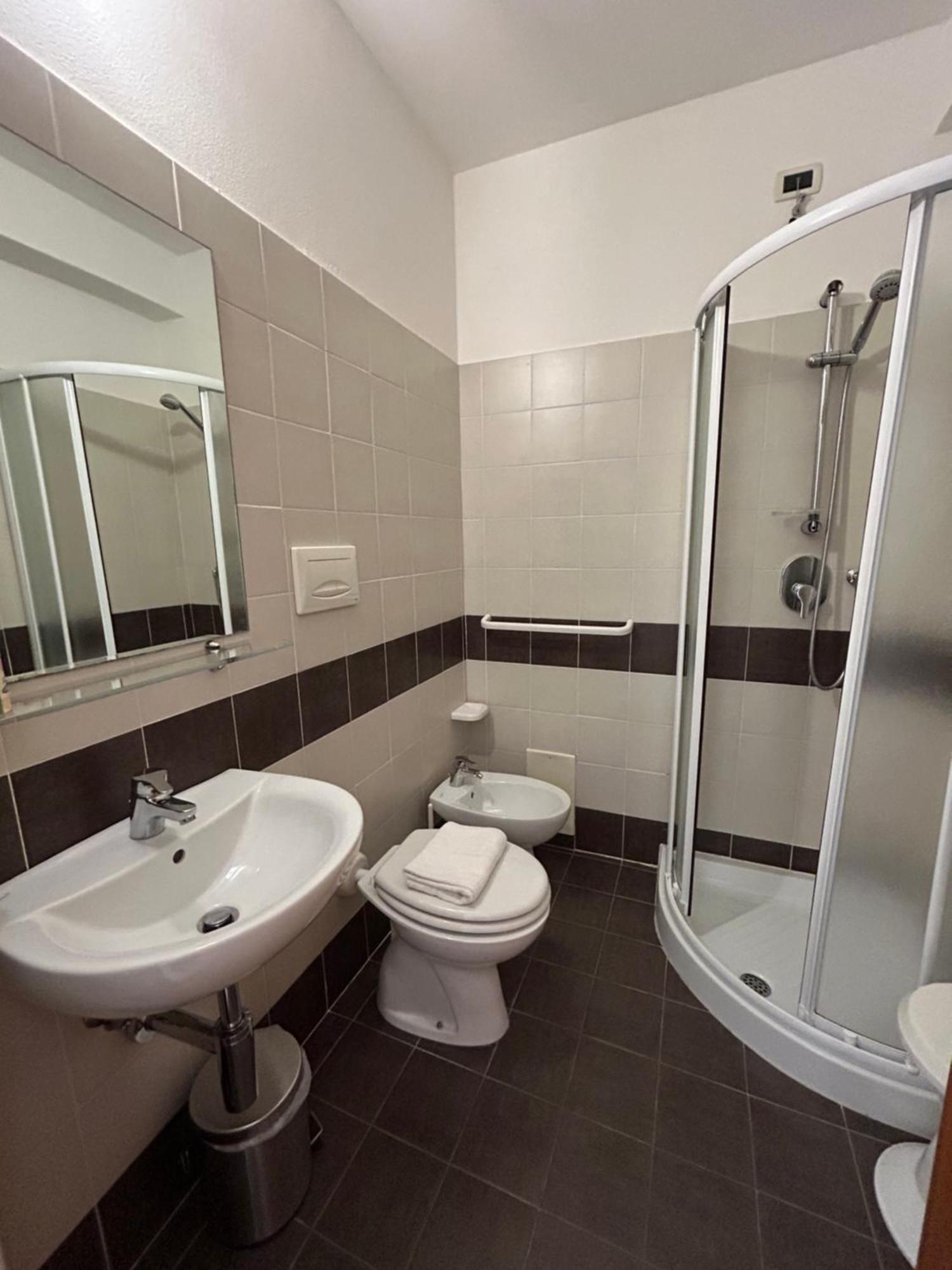 Hotel Favorita Чезенатико Екстериор снимка